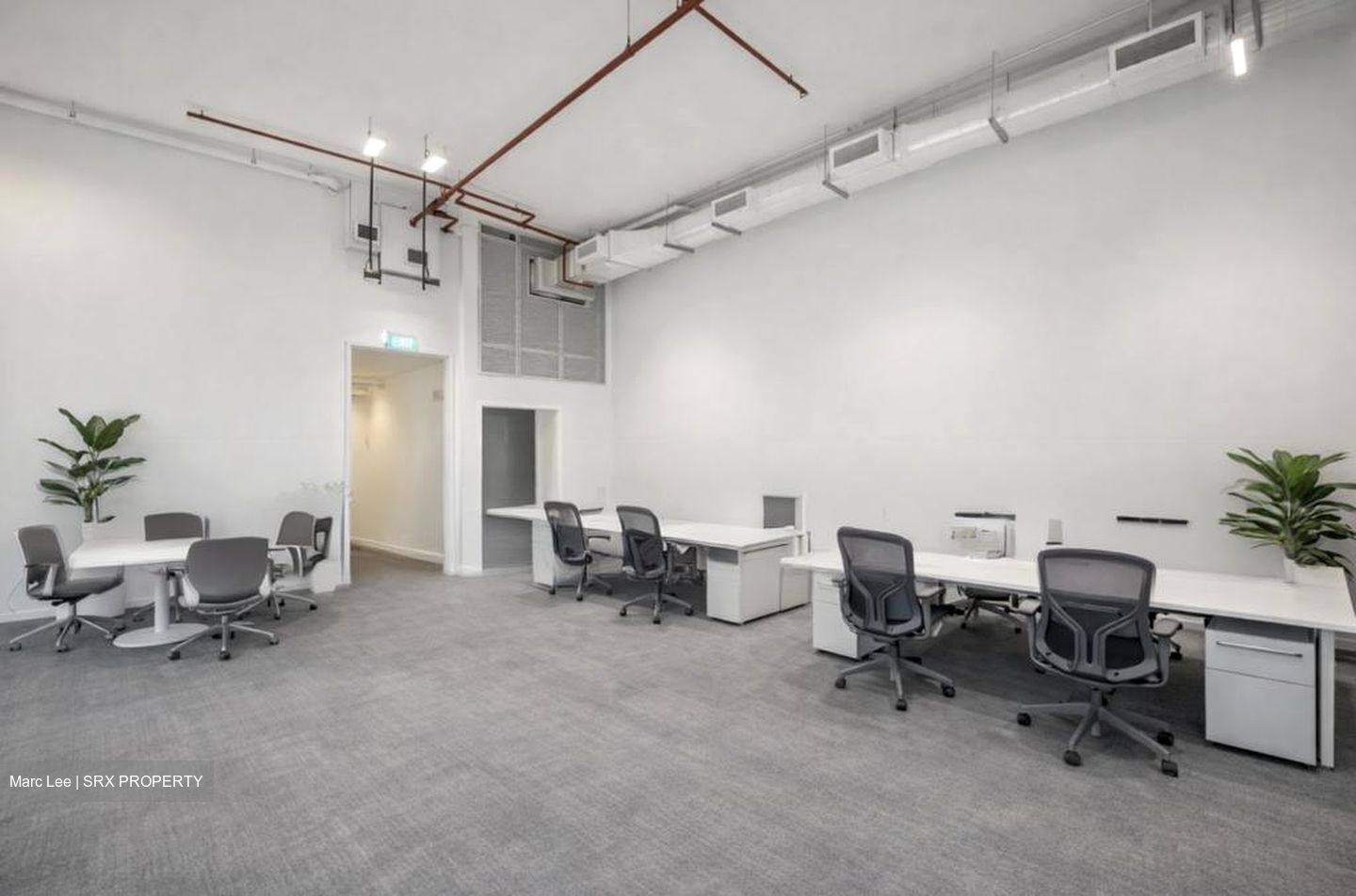 Centrium Square (D8), Office #576551271